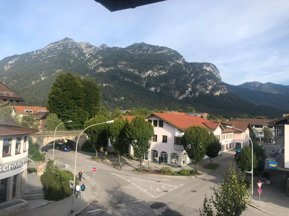 Hotel Roter Hahn - Bed&Breakfast Garmisch-Partenkirchen