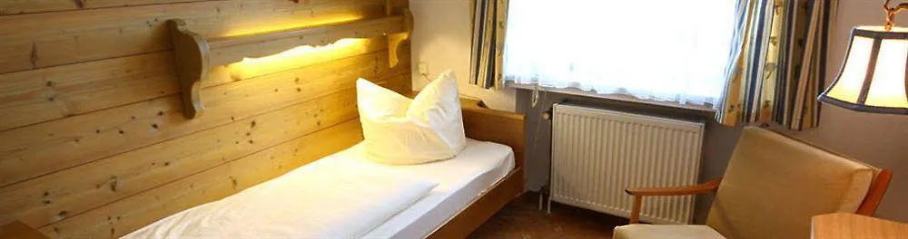 Hotel Roter Hahn - Bed&Breakfast Garmisch-Partenkirchen